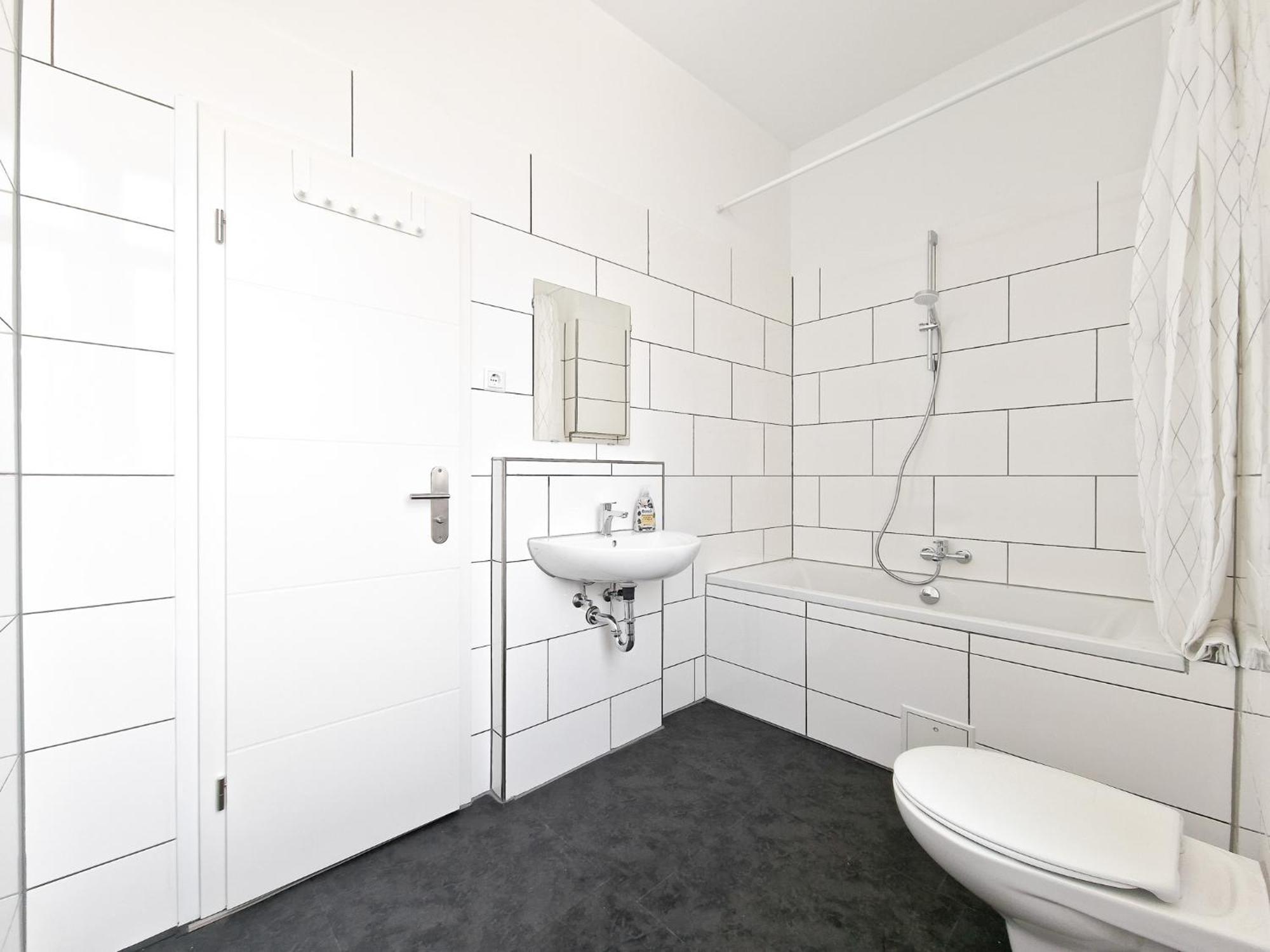 Raj Living - 3 And 4 Room Monteur Apartments ドゥイスブルグ エクステリア 写真
